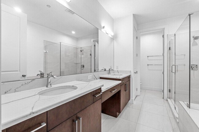 Building Photo - 7115 Edison Pl