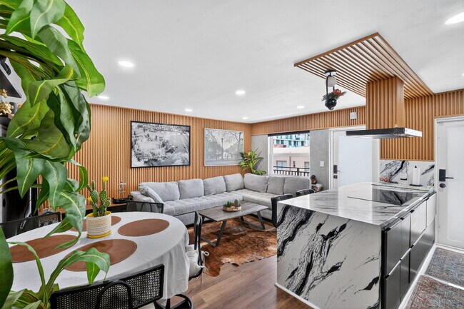 Building Photo - 363 Washington Ave