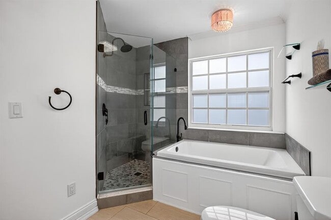 Building Photo - 2121 S Ocean Blvd