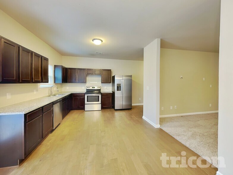 Building Photo - 3983 Sitka Dr