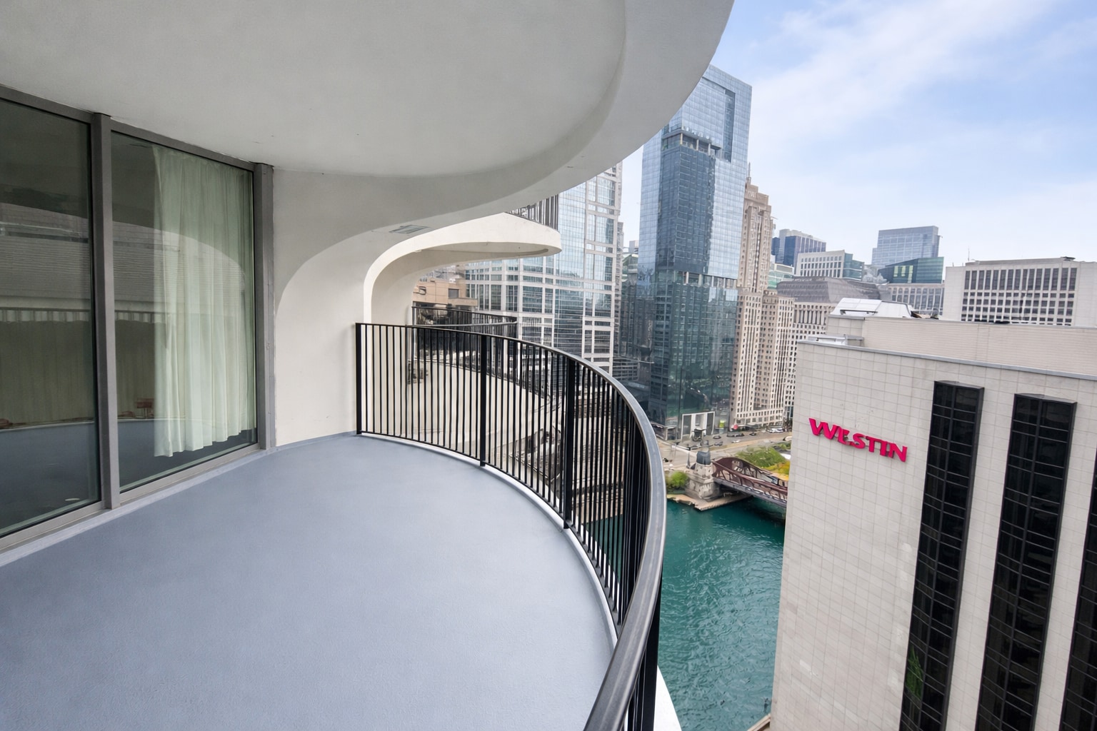 Building Photo - 300 N State St