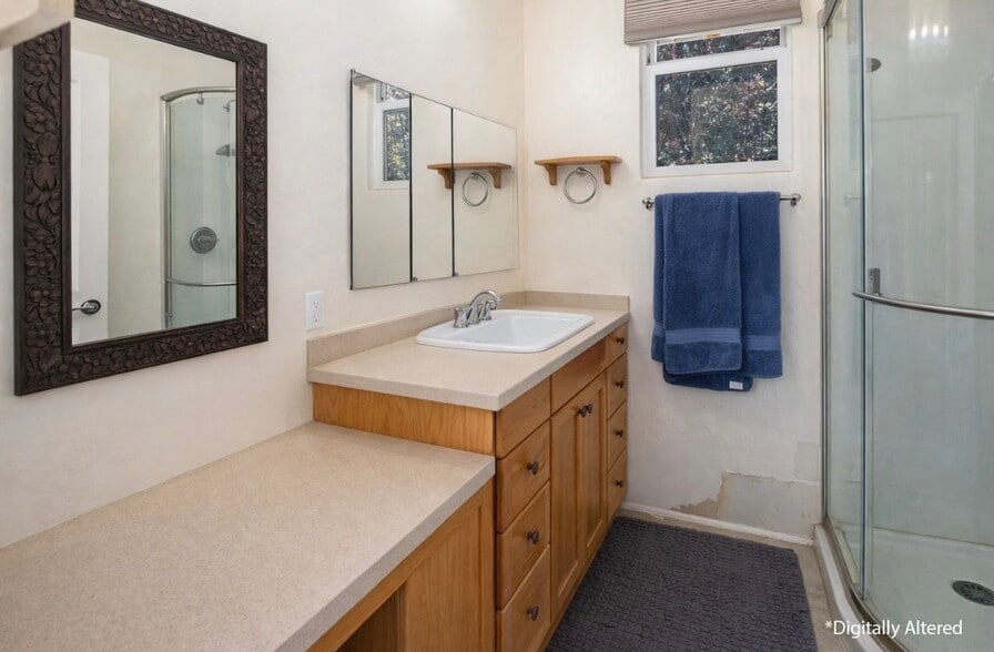 Building Photo - 4593 Hollister Ave