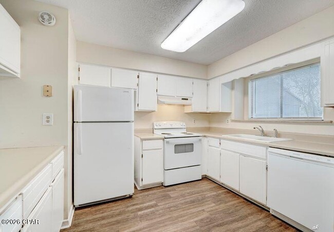 Building Photo - 306 Sukoshi Dr