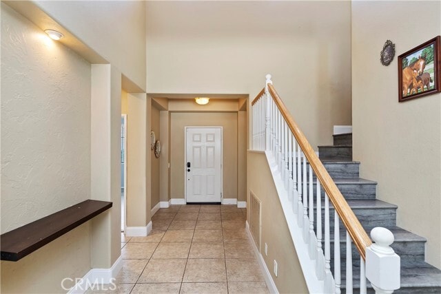 Building Photo - 42467 Thoroughbred Ln