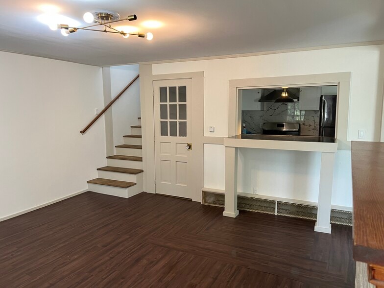 Coat closet / bar to kitchen - 1400 Titus Ave