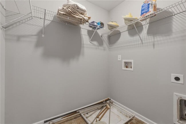 Building Photo - 5375 Concord Downs Dr