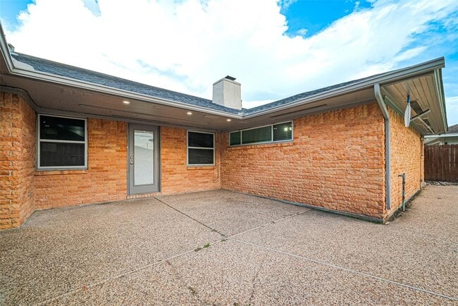 Building Photo - 1708 Ruella Ln