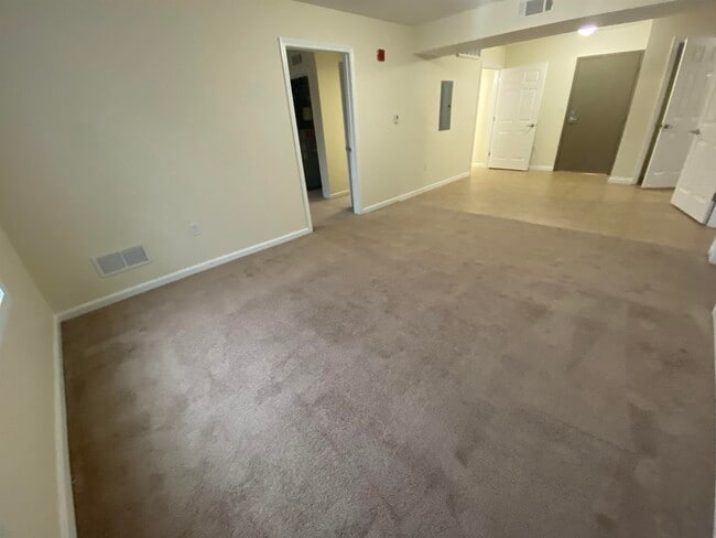 Building Photo - 80 Sentinel Court