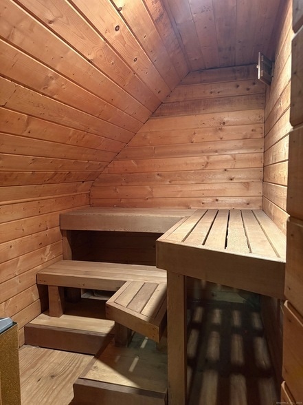 Building Photo - 345 Norton St