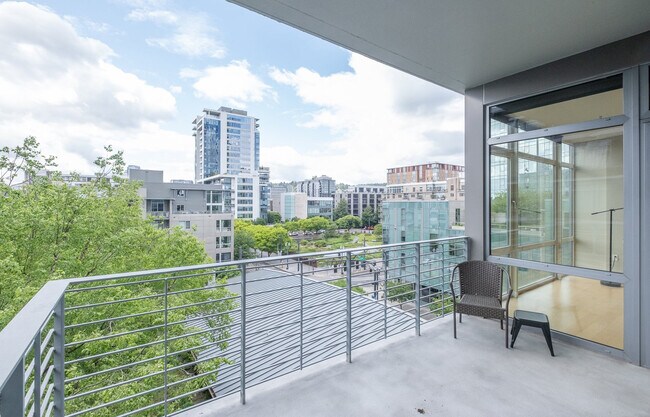 Building Photo - 1255 NW 9th Ave