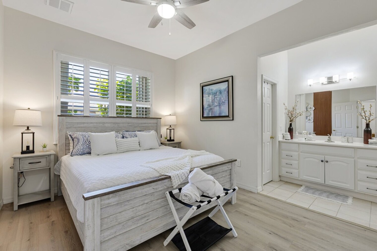 Building Photo - 533 SE 21st Ave