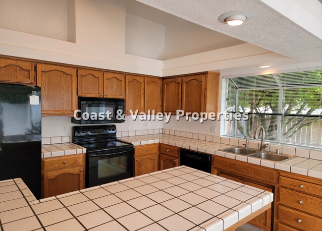 Building Photo - King City home for RENT!!!
