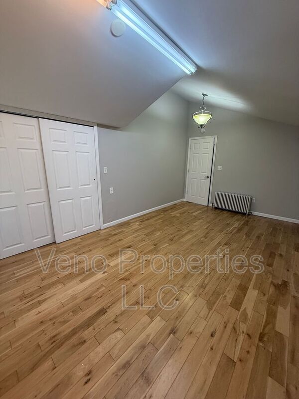 Building Photo - 5 Lansing Rd