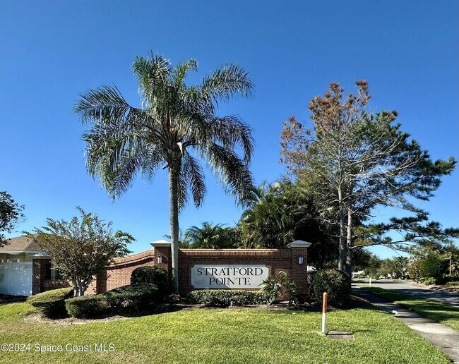 Building Photo - Charming Four Bedroom Home with a Beautiful Pond in the Back