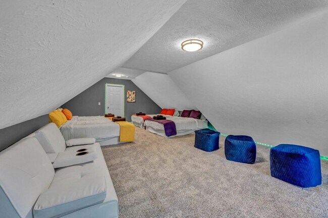Building Photo - 839 Starkweather Ave