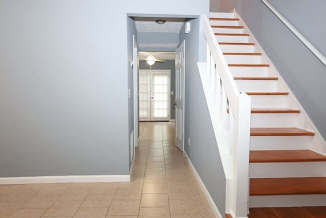 Building Photo - Single Family Home