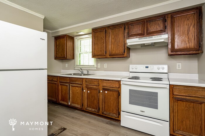 Building Photo - 1404 Waterloo Dr