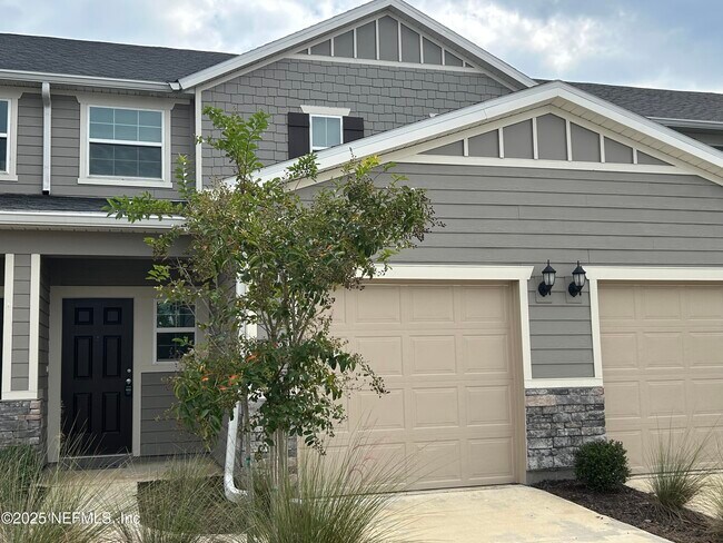 Primary Photo - 9798 Fiddleback Ln
