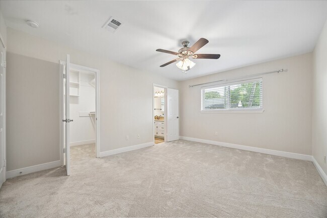 Building Photo - 12427 Brandywyne Dr