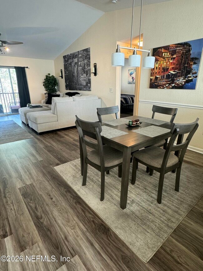 Building Photo - 10200 Belle Rive Blvd