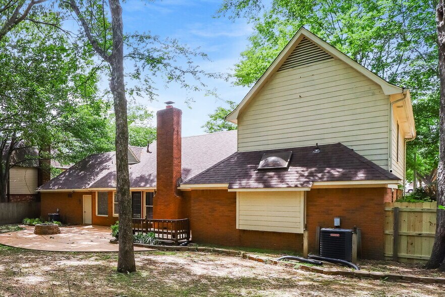 Building Photo - 472 Sanga Cir E