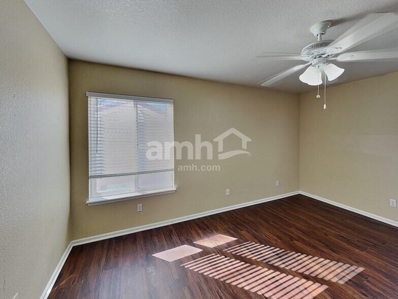 Building Photo - 18763 E 51st Ave