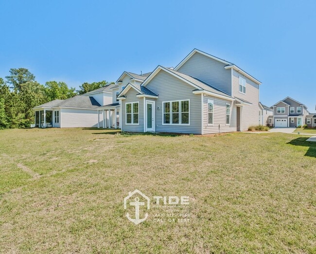 Building Photo - Modern Comfort & Easy Living in Goose Creek