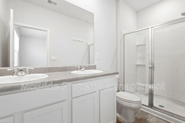 Building Photo - 6036 Beadlow St