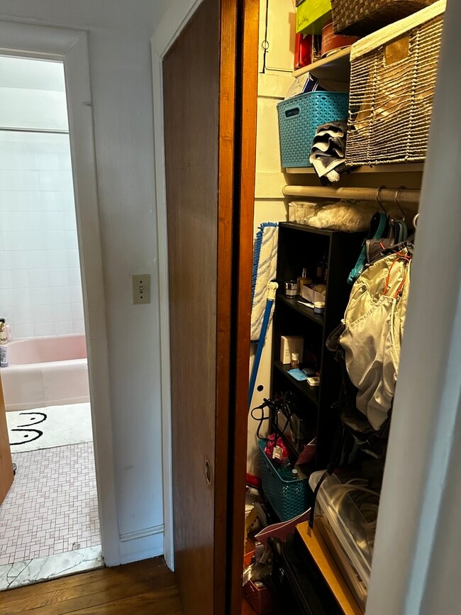 Building Photo - 199 Winthrop Rd