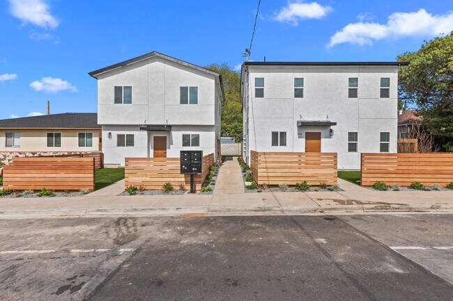 Building Photo - 6704 Saranac St