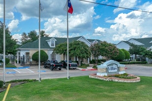 Building Photo - Villas Of Greenville 55+ Community