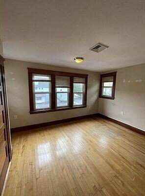 Building Photo - 46 Wachusett St