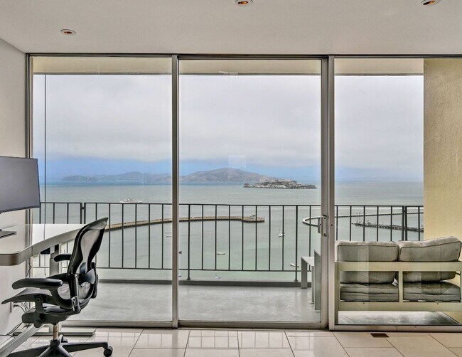 Building Photo - Designer Luxury. Iconic Views. Extraordinary Living.