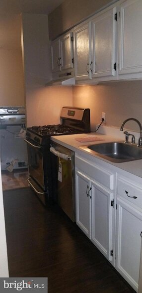 Building Photo - 6027 Majors Ln