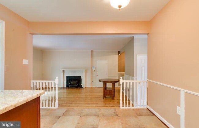Building Photo - 7801 Cliffside Ct