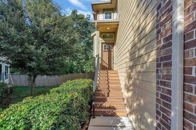 Building Photo - 222 Cheswood Forest Pl