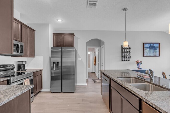 Building Photo - 13005 Centaurus Ct