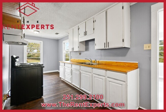 Building Photo - 3128 Club House Rd