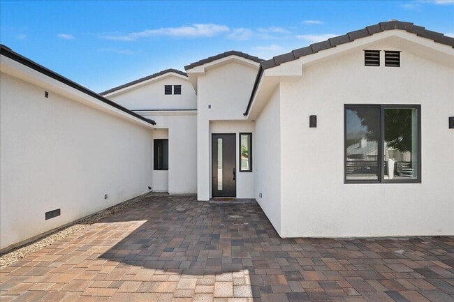 Building Photo - 31260 Avenida La Paloma