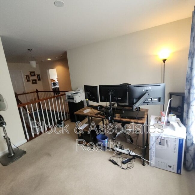 Building Photo - 4516 Paula Dr