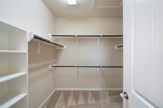 Building Photo - 13206 Clover Creek Point Ln