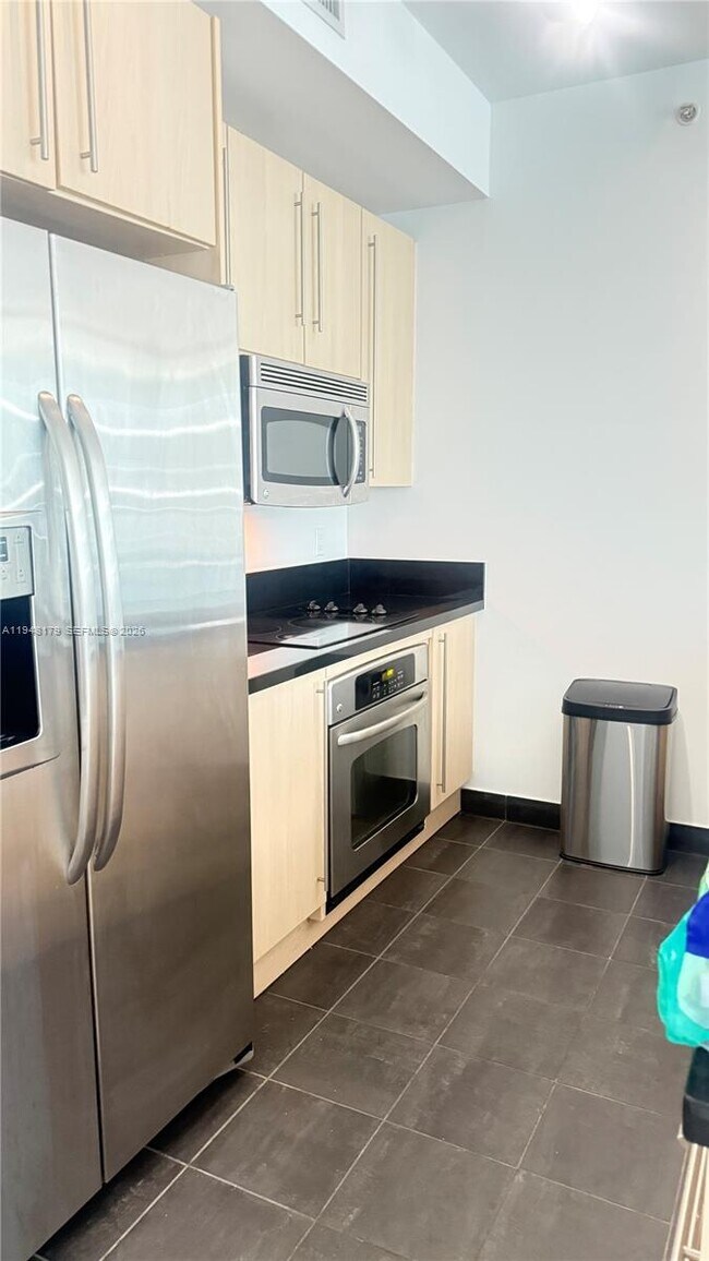 Building Photo - 79 SW 12th St