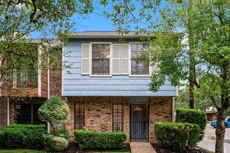 Building Photo - 6635 Wanda Ln