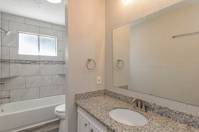 Building Photo - 4318 Burkegate Dr