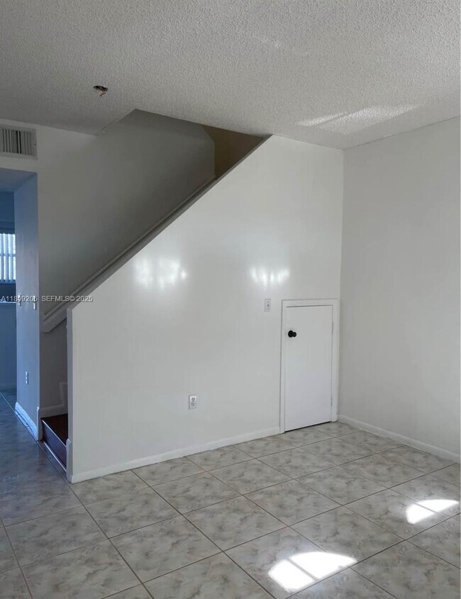 Building Photo - 5220 NW 109th Ave