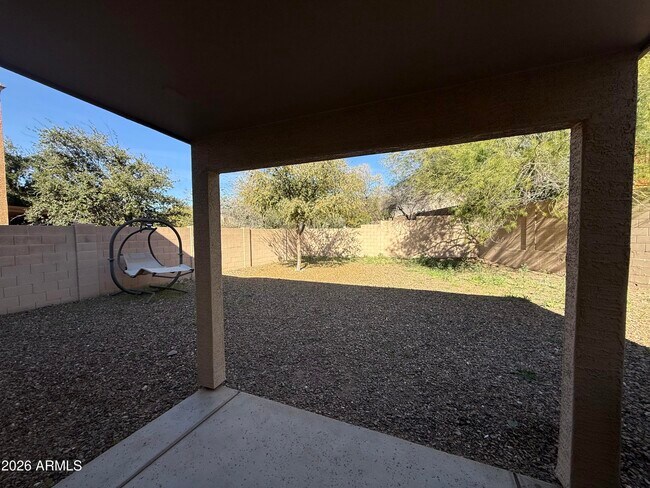 Building Photo - 2408 W Skinner Dr