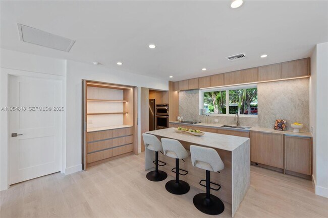 Building Photo - 7460 SW 126th St