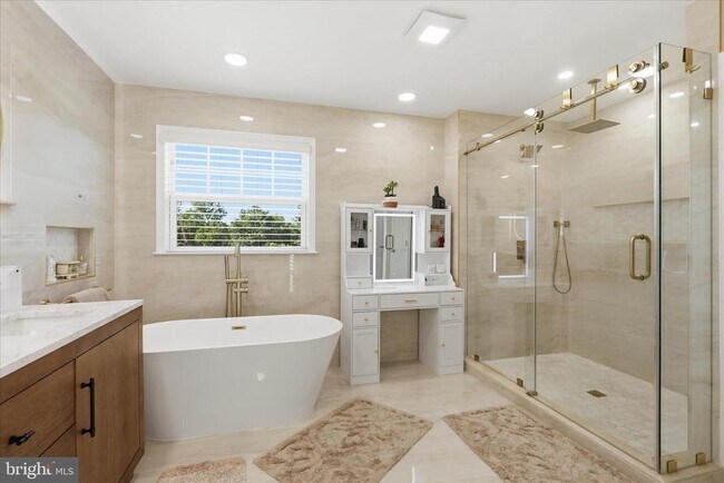 Building Photo - 42522 Stratford Landing Dr
