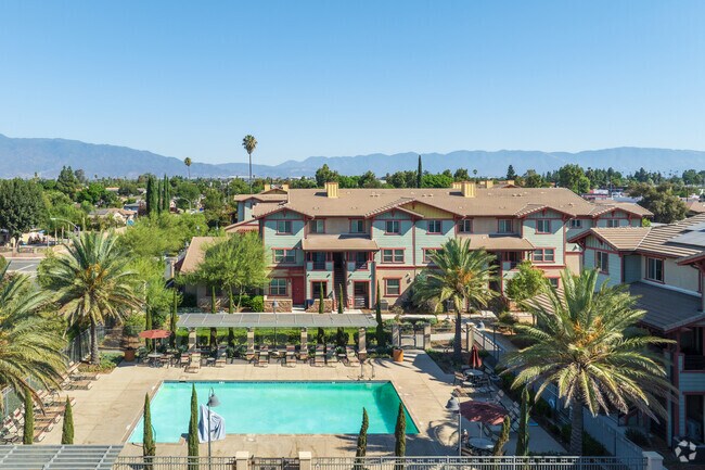Building Photo - Rosena Fountains Apartments