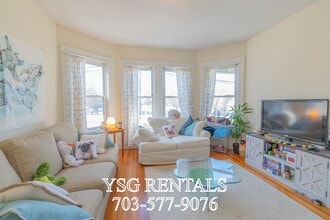 Building Photo - 102 Cypress St